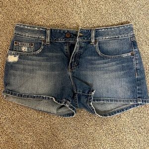 BKE Denim size 32 shorts